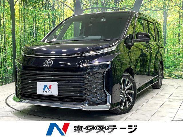Toyota VOXY 2023-06 8146960-0