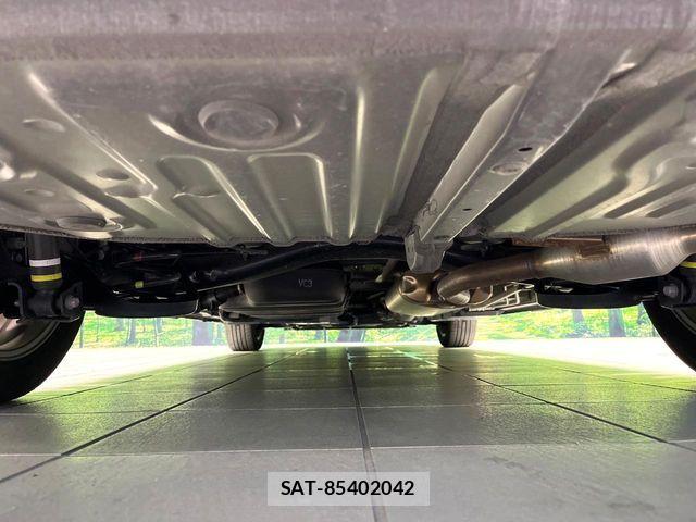 Toyota VOXY 2023-06 8146960-19