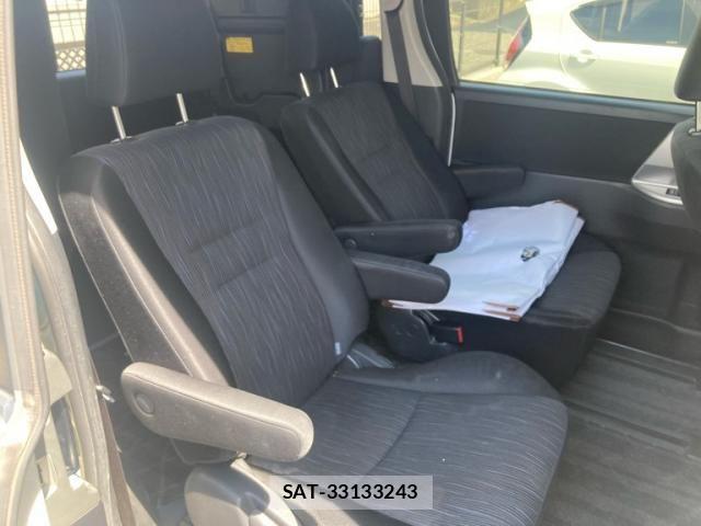Toyota VOXY 2011-09 8159498-10
