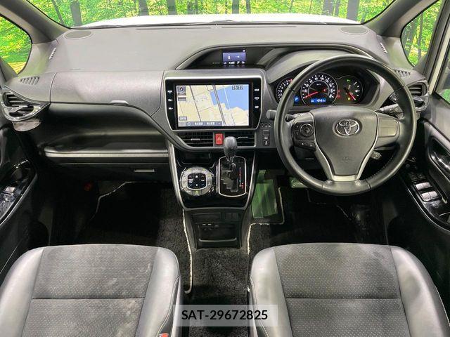 Toyota VOXY 2021-07 8159488-3