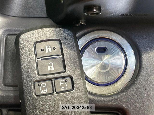 Toyota VOXY 2015-09 8159496-6