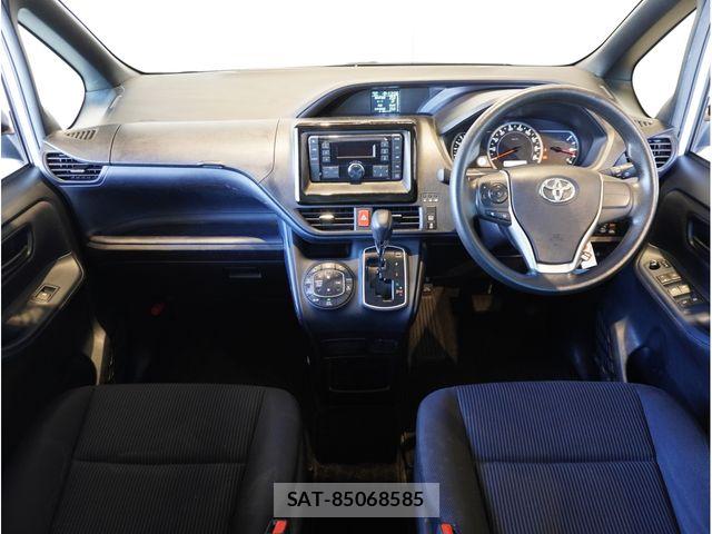 Toyota VOXY 2016-11 8159494-19