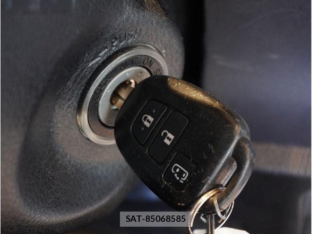 Toyota VOXY 2016-11 8159494-20