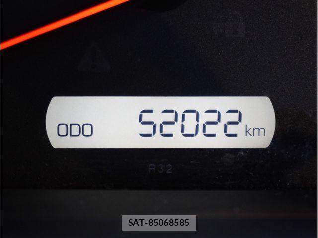 Toyota VOXY 2016-11 8159494-29