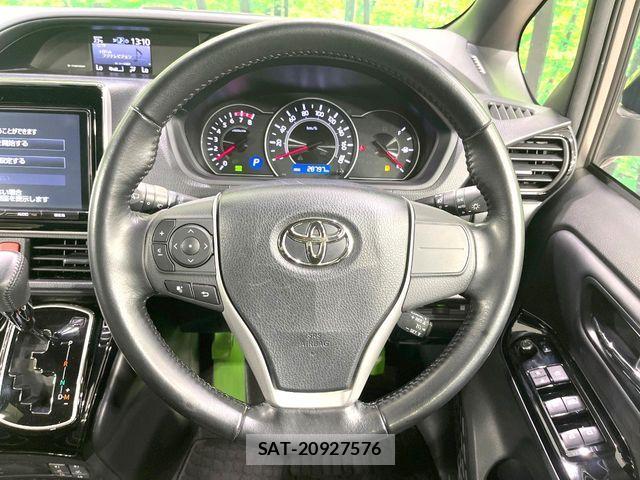 Toyota VOXY 2017-08 8159492-12