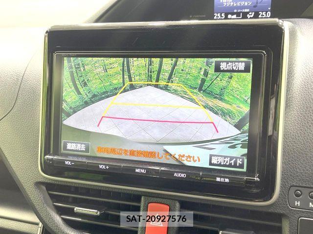 Toyota VOXY 2017-08 8159492-4