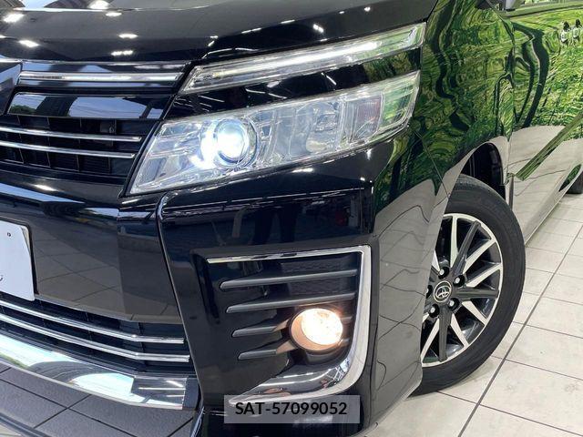 Toyota VOXY 2016-02 8159493-12