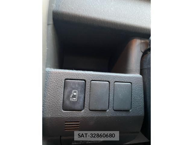 Toyota VOXY 2010-01 8159499-10