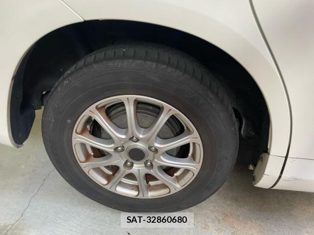 Toyota VOXY 2010-01 8159499-18