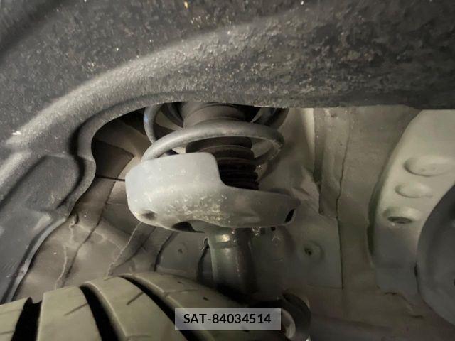 Toyota VOXY 2023-07 8159486-19