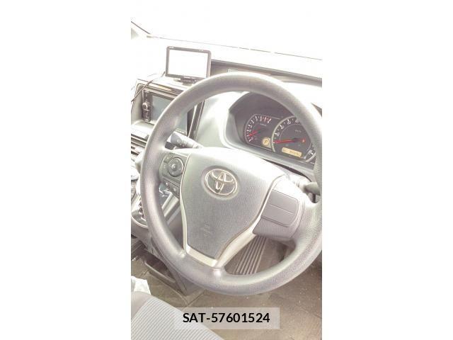 Toyota VOXY 2015-11 8159497-9