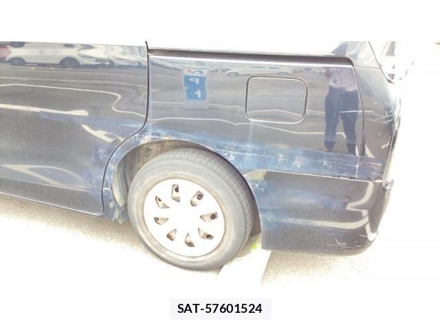 Toyota VOXY 2015-11 8159497-2
