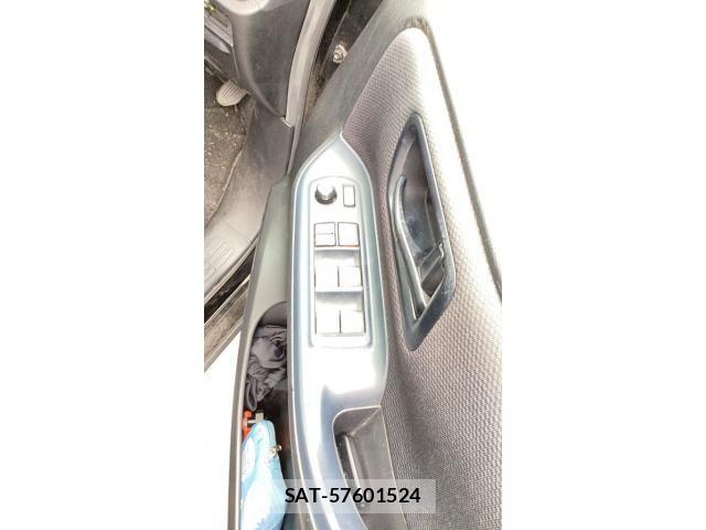 Toyota VOXY 2015-11 8159497-6