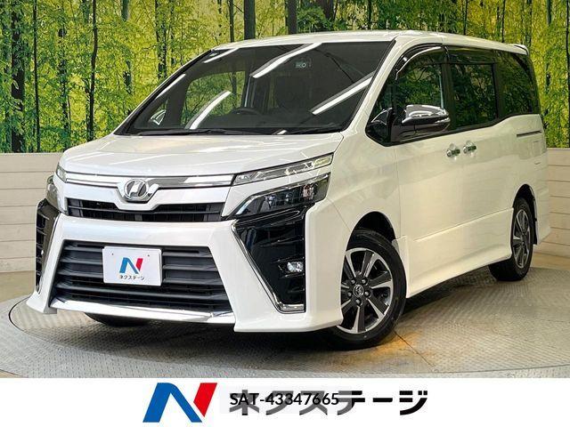 Toyota VOXY 2019-01 8210929-0