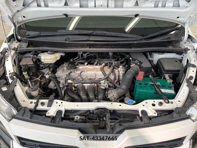 Toyota VOXY 2019-01 8210929-17