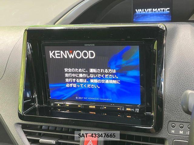 Toyota VOXY 2019-01 8210929-2