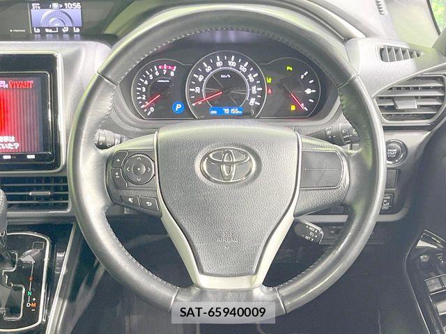 Toyota VOXY 2021-09 8210931-11