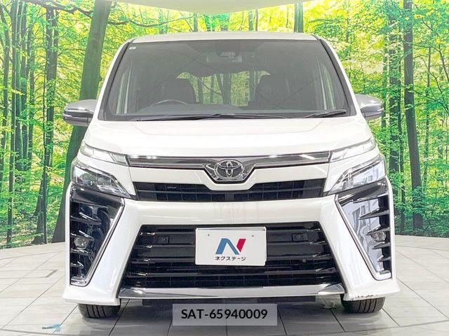 Toyota VOXY 2021-09 8210931-14