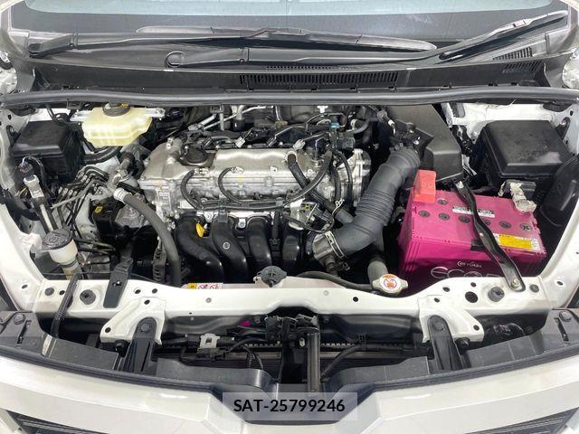 Toyota VOXY 2021-06 8210913-17