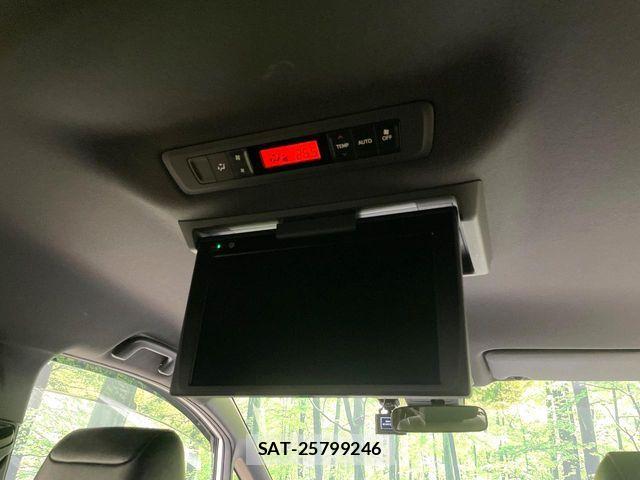 Toyota VOXY 2021-06 8210913-2