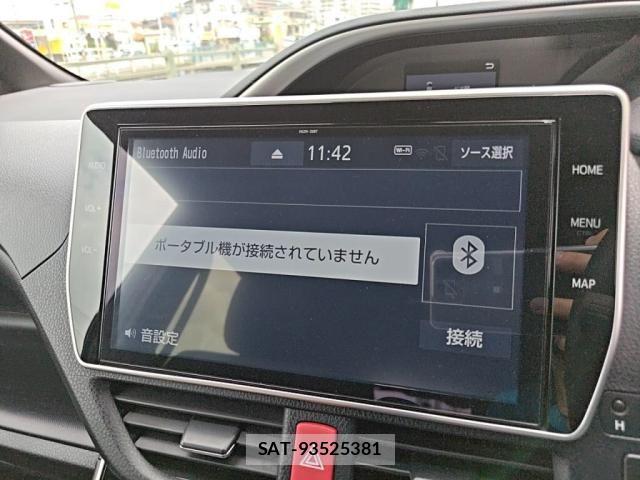 Toyota VOXY 2020-09 8210920-17