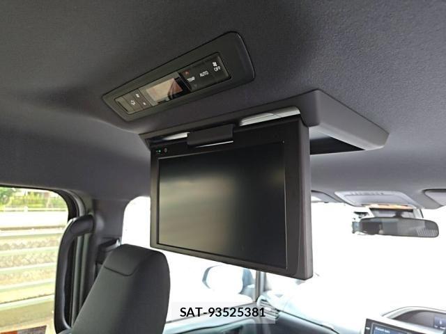 Toyota VOXY 2020-09 8210920-23