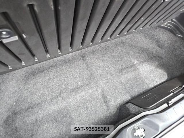 Toyota VOXY 2020-09 8210920-27