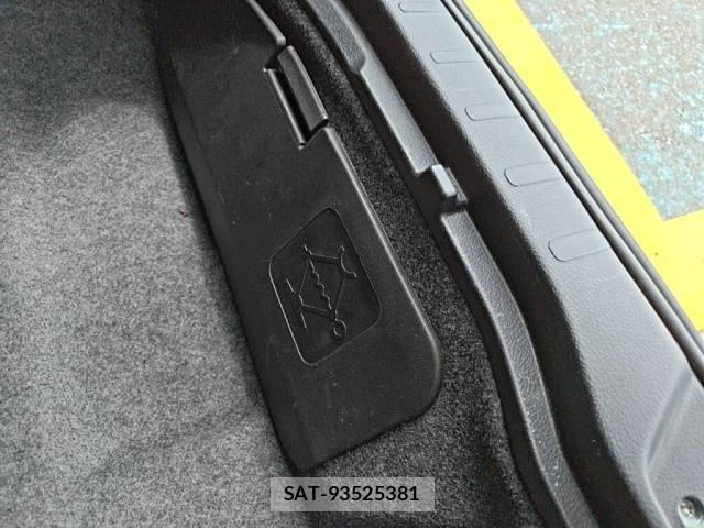 Toyota VOXY 2020-09 8210920-29