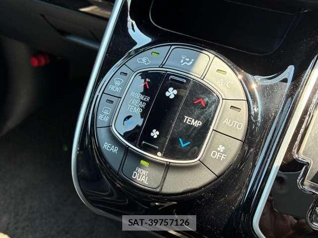 Toyota VOXY 2020-10 8210919-10