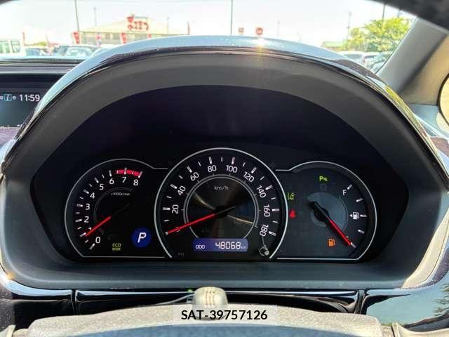 Toyota VOXY 2020-10 8210919-13