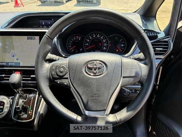 Toyota VOXY 2020-10 8210919-20
