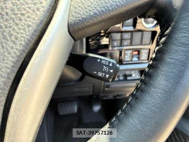 Toyota VOXY 2020-10 8210919-22