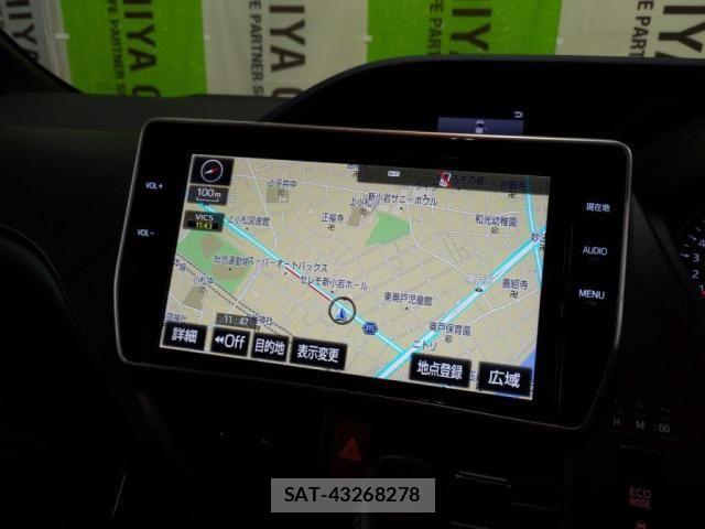 Toyota VOXY 2017-09 8210927-17