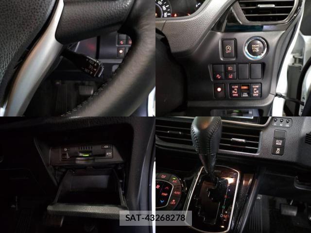 Toyota VOXY 2017-09 8210927-4