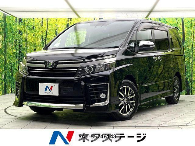 Toyota VOXY 2017-01 8210938-0