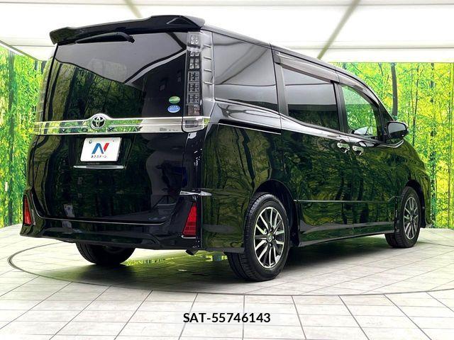 Toyota VOXY 2017-01 8210938-17