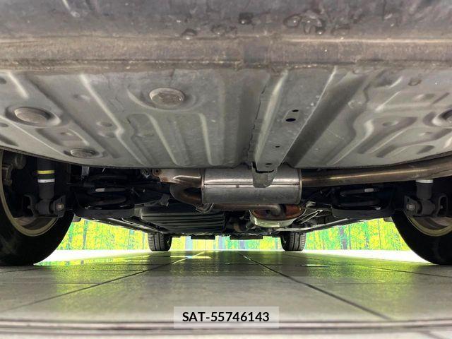 Toyota VOXY 2017-01 8210938-19