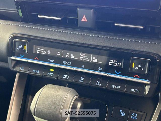 Toyota VOXY 2024-07 8210901-4