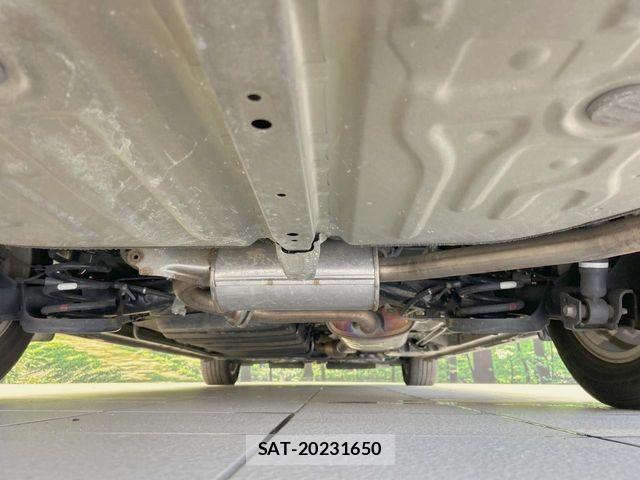 Toyota VOXY 2016-08 8210941-18