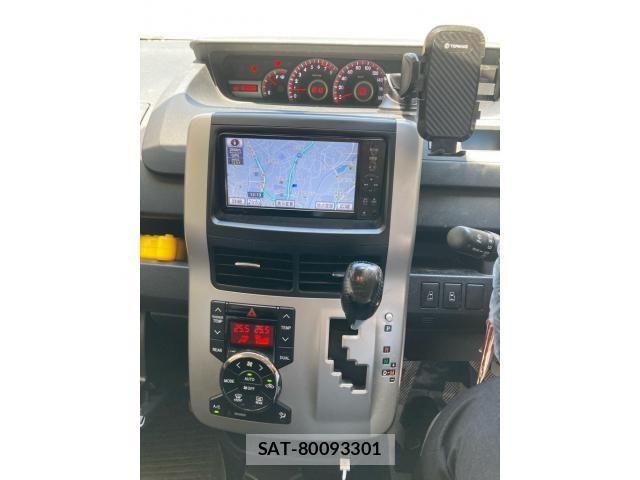 Toyota VOXY 2011-06 8210956-20