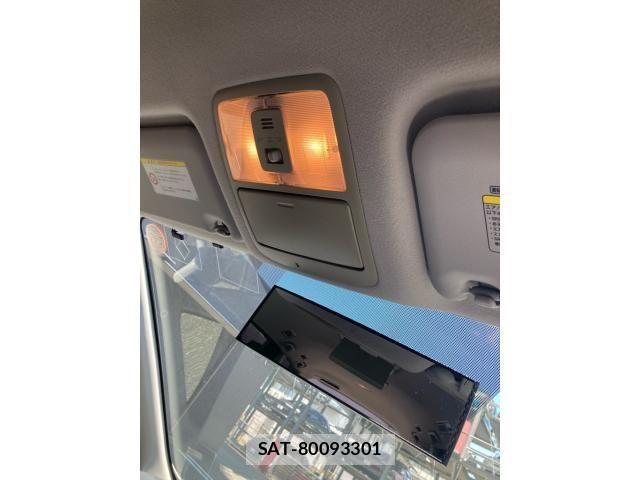 Toyota VOXY 2011-06 8210956-23
