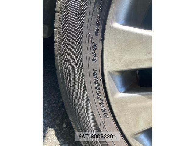 Toyota VOXY 2011-06 8210956-5