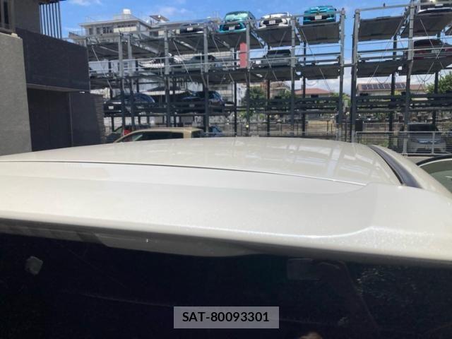 Toyota VOXY 2011-06 8210956-7