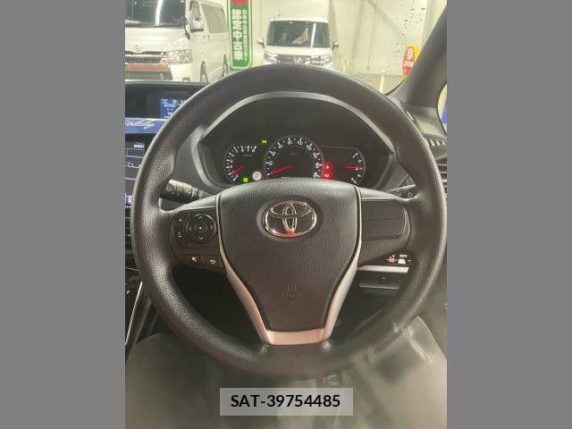 Toyota VOXY 2014-03 8210951-6