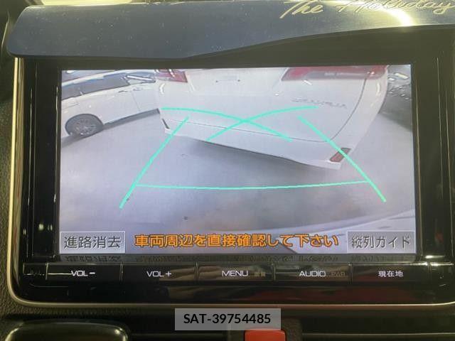 Toyota VOXY 2014-03 8210951-8