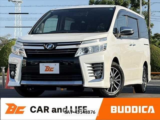 Toyota VOXY 2015-04 8210949-0