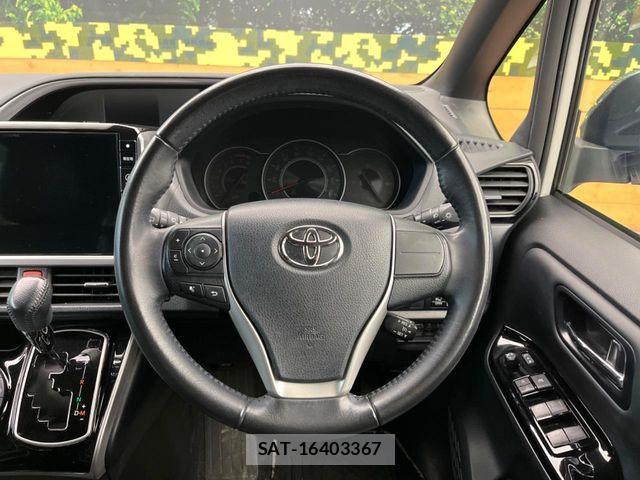 Toyota VOXY 2020-11 8210915-11