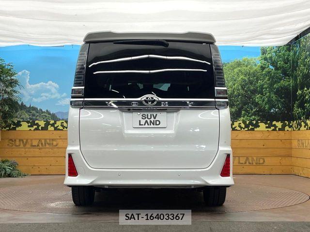 Toyota VOXY 2020-11 8210915-15