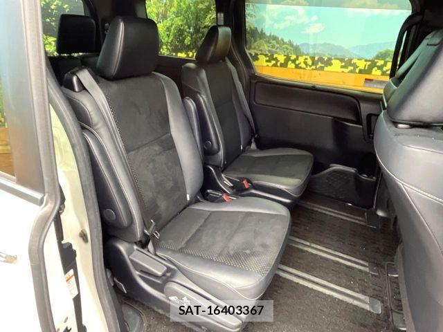 Toyota VOXY 2020-11 8210915-8