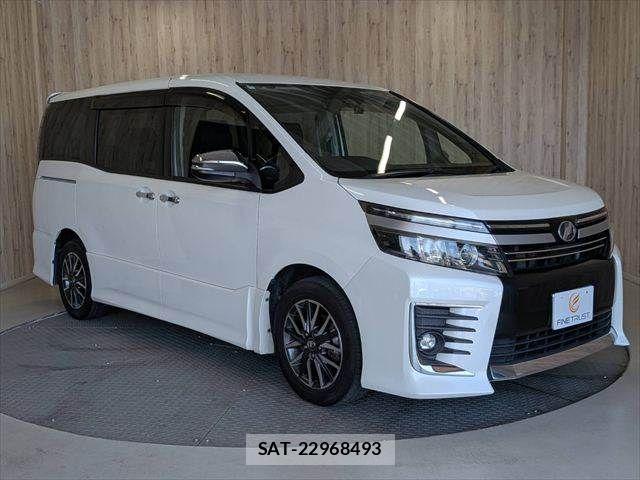 Toyota VOXY 2016-10 8210948-15